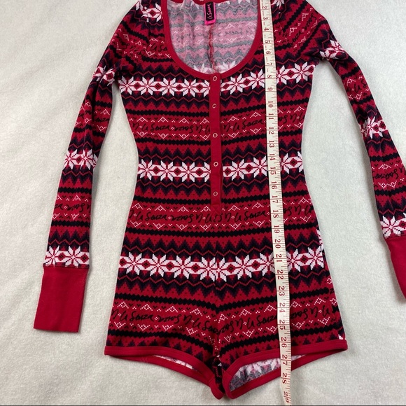 La Senza Womens Fair Isle Waffle Knit Romper Pajamas Size S Red Shorts Nordic - Picture 6 of 7